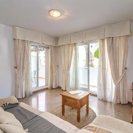 Lxr Marysol Ii 2bdr. Apartment *
